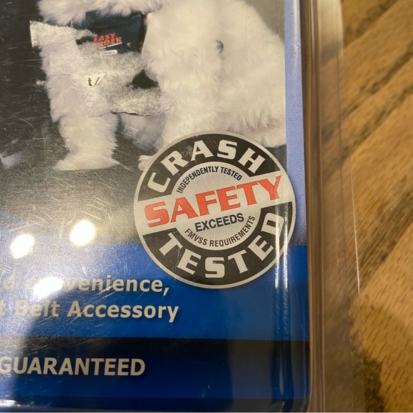 Easy Rider Car Harness for Dogs - Picture 2 of 10